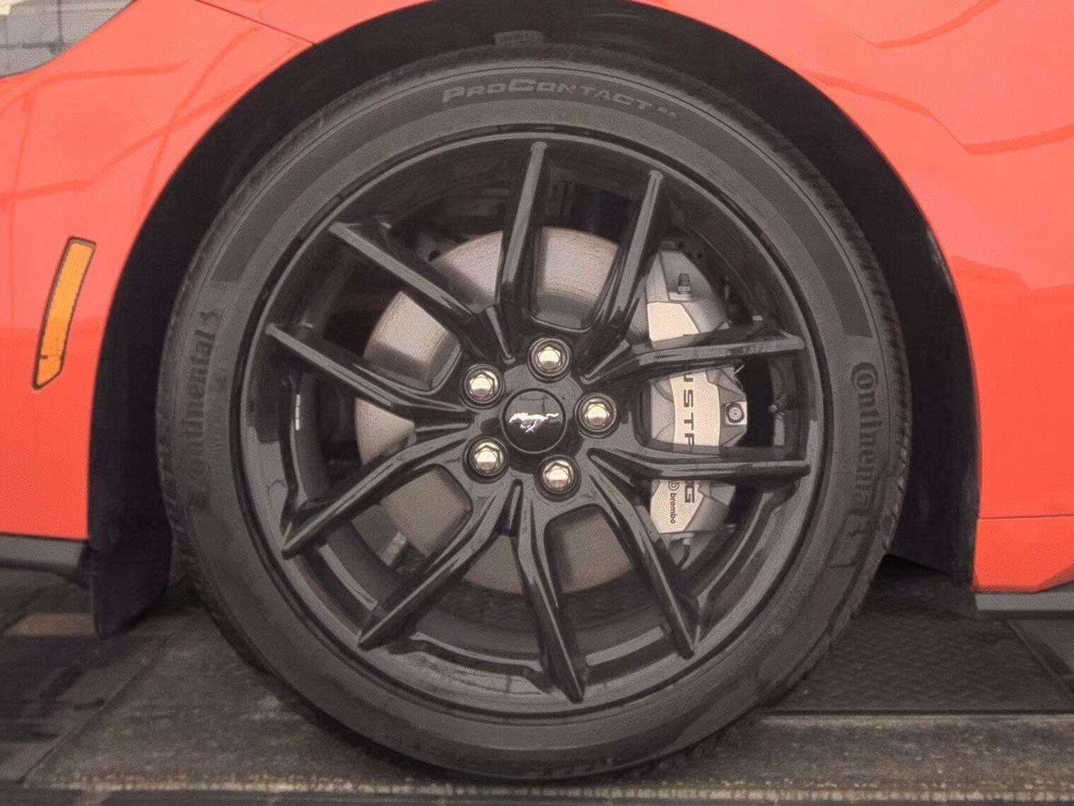 Used 2025 Ford Mustang GT Premium RWD image 11