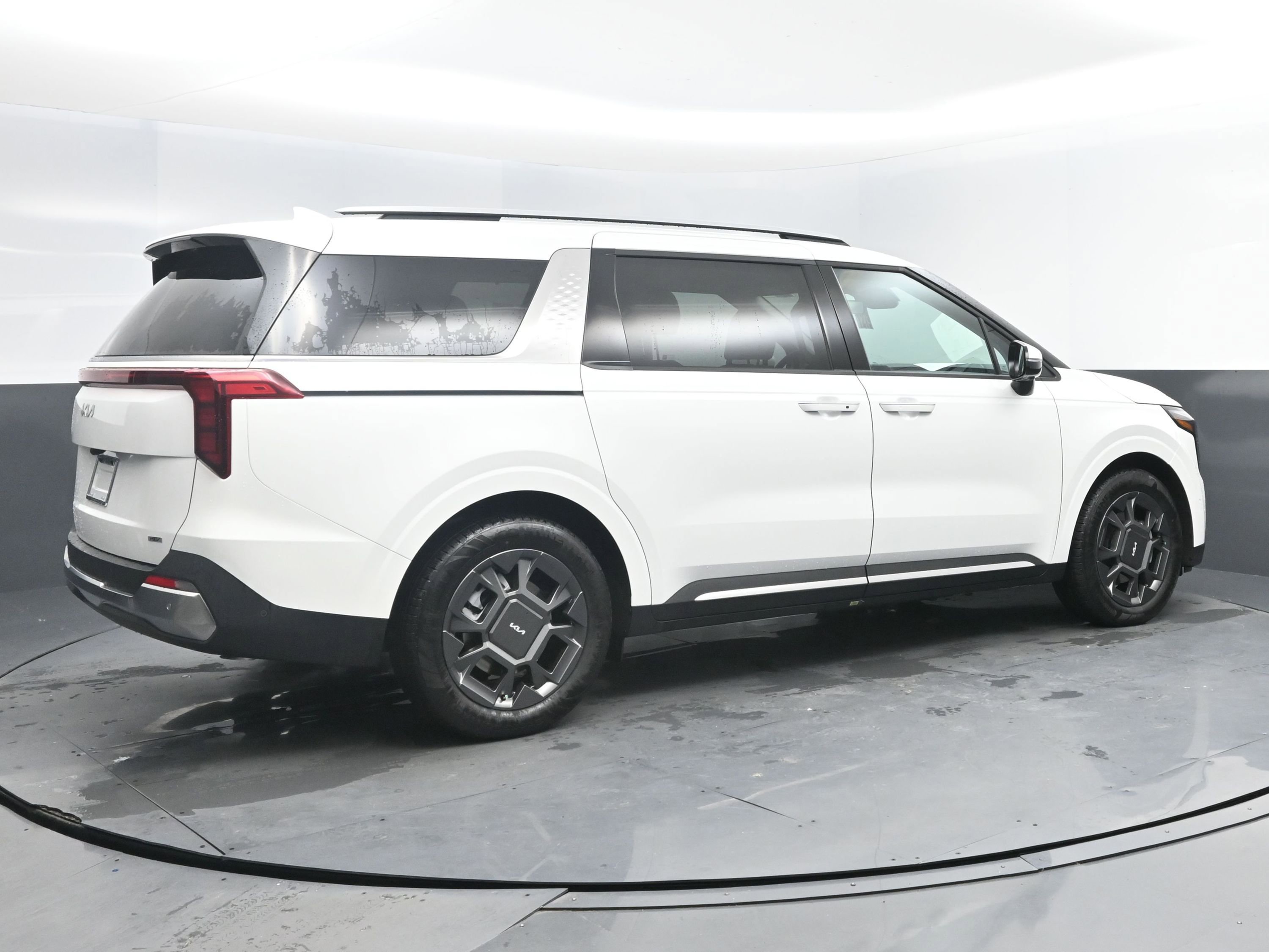 New 2026 Kia Carnival SX image 4