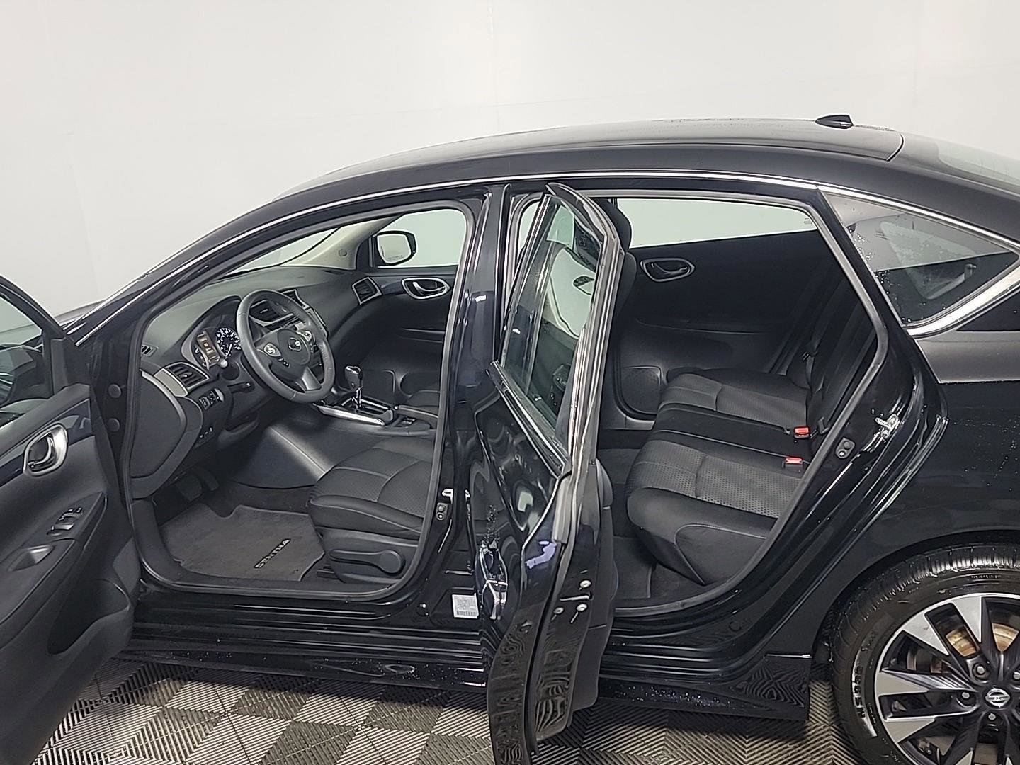 Used 2017 Nissan Sentra SR FWD image 15