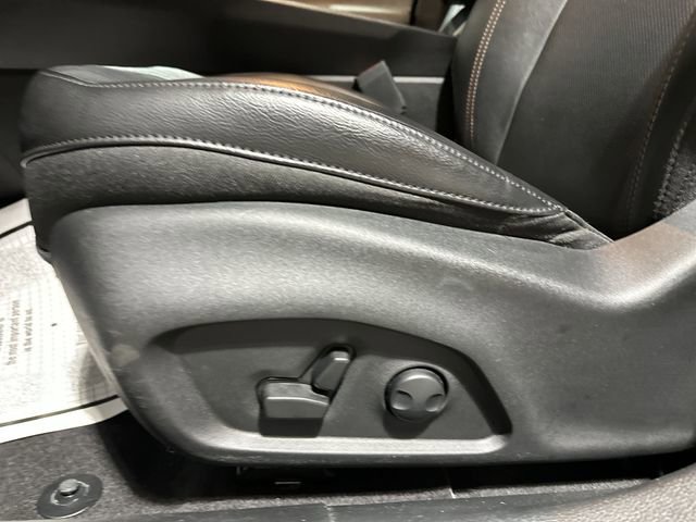 Used 2023 Jeep Compass Latitude AWD/4WD image 16