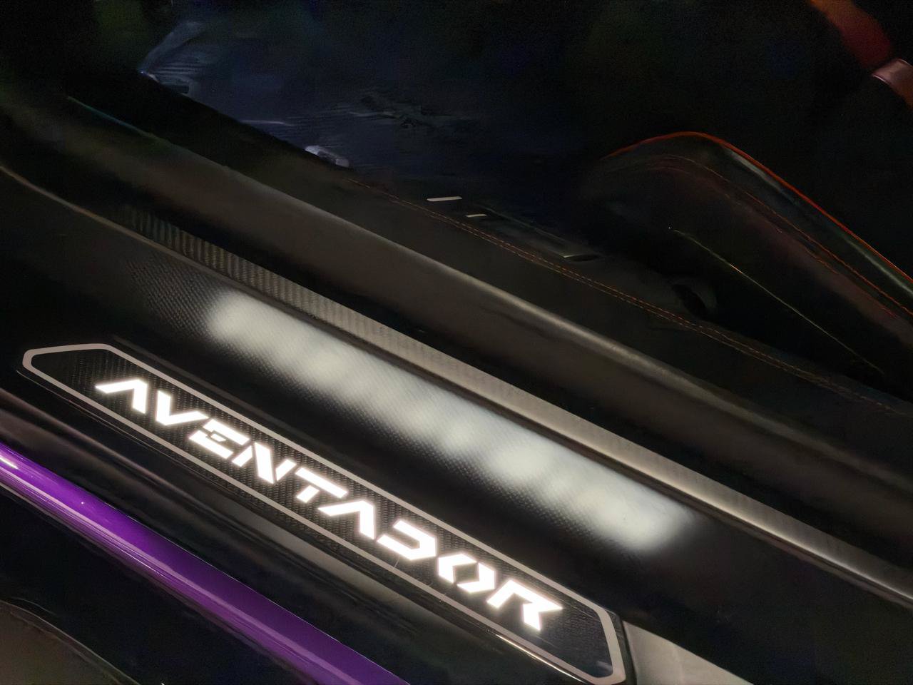 Used 2020 Lamborghini Aventador SVJ AWD/4WD image 24