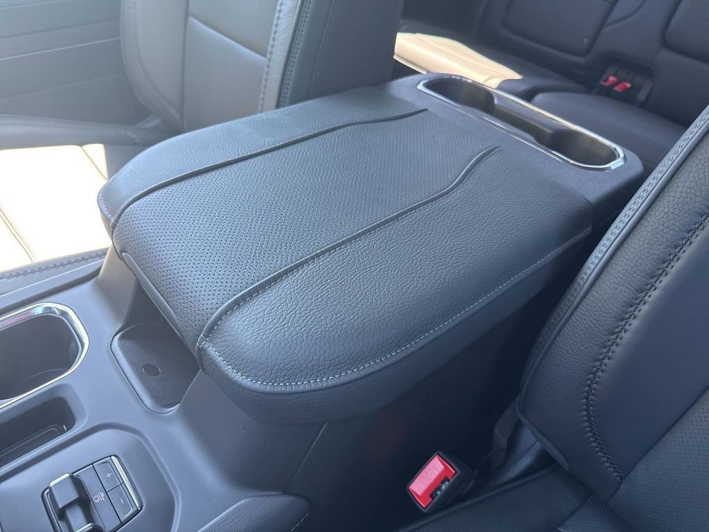 New 2026 GMC Sierra 1500 Denali AWD/4WD image 39