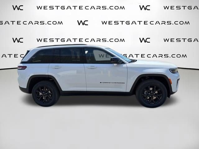 New 2026 Jeep Grand Cherokee Altitude RWD image 5
