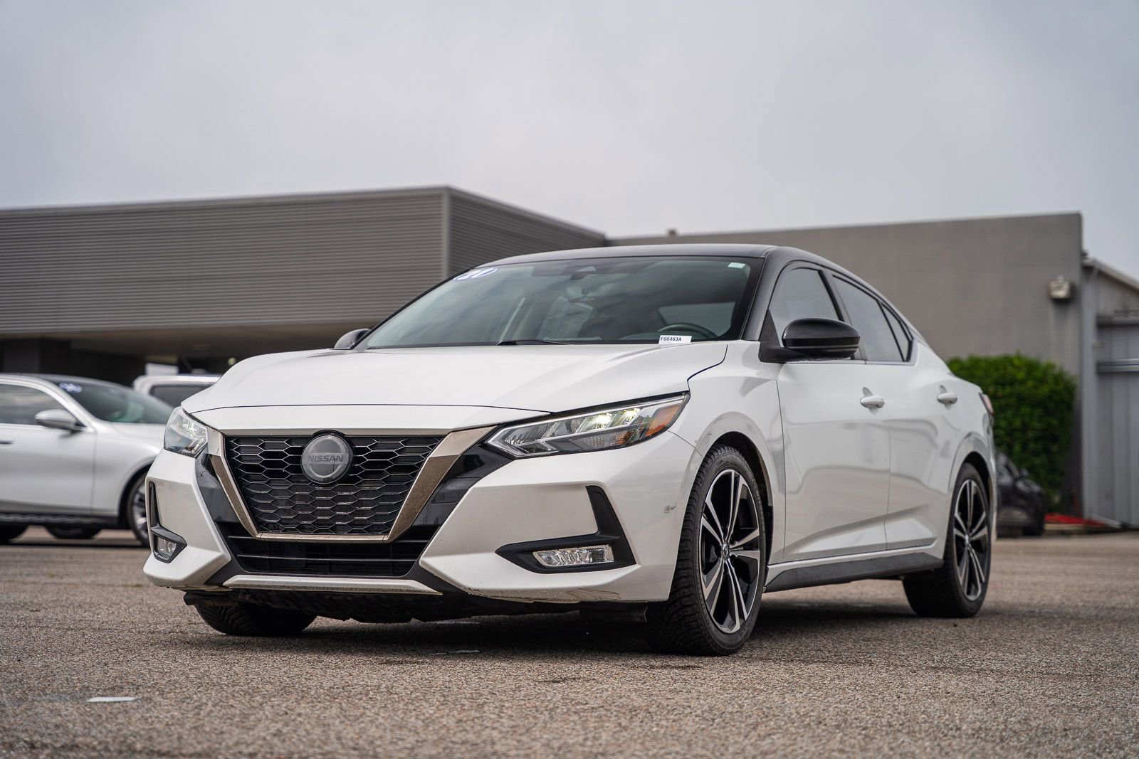 Used 2021 Nissan Sentra SR w/ Electronics Package FWD image 3