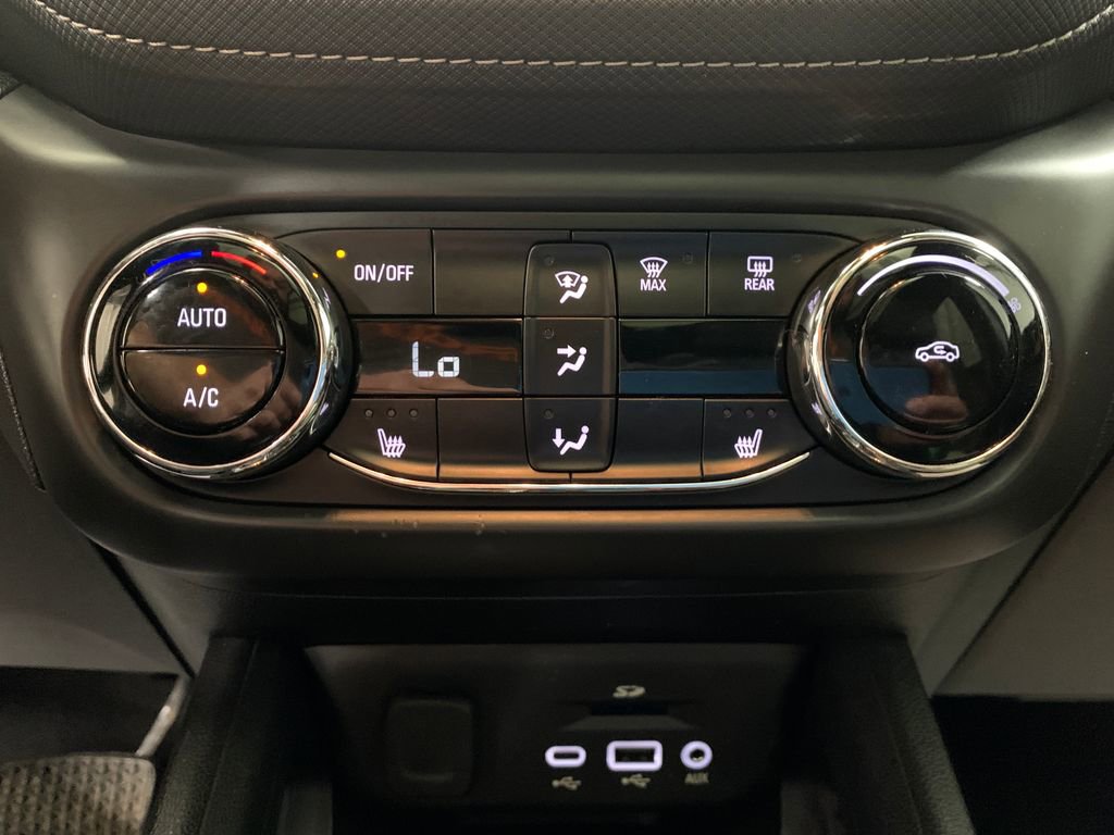 Used 2023 Chevrolet TrailBlazer ACTIV w/ Sun and Liftgate Package AWD/4WD image 29