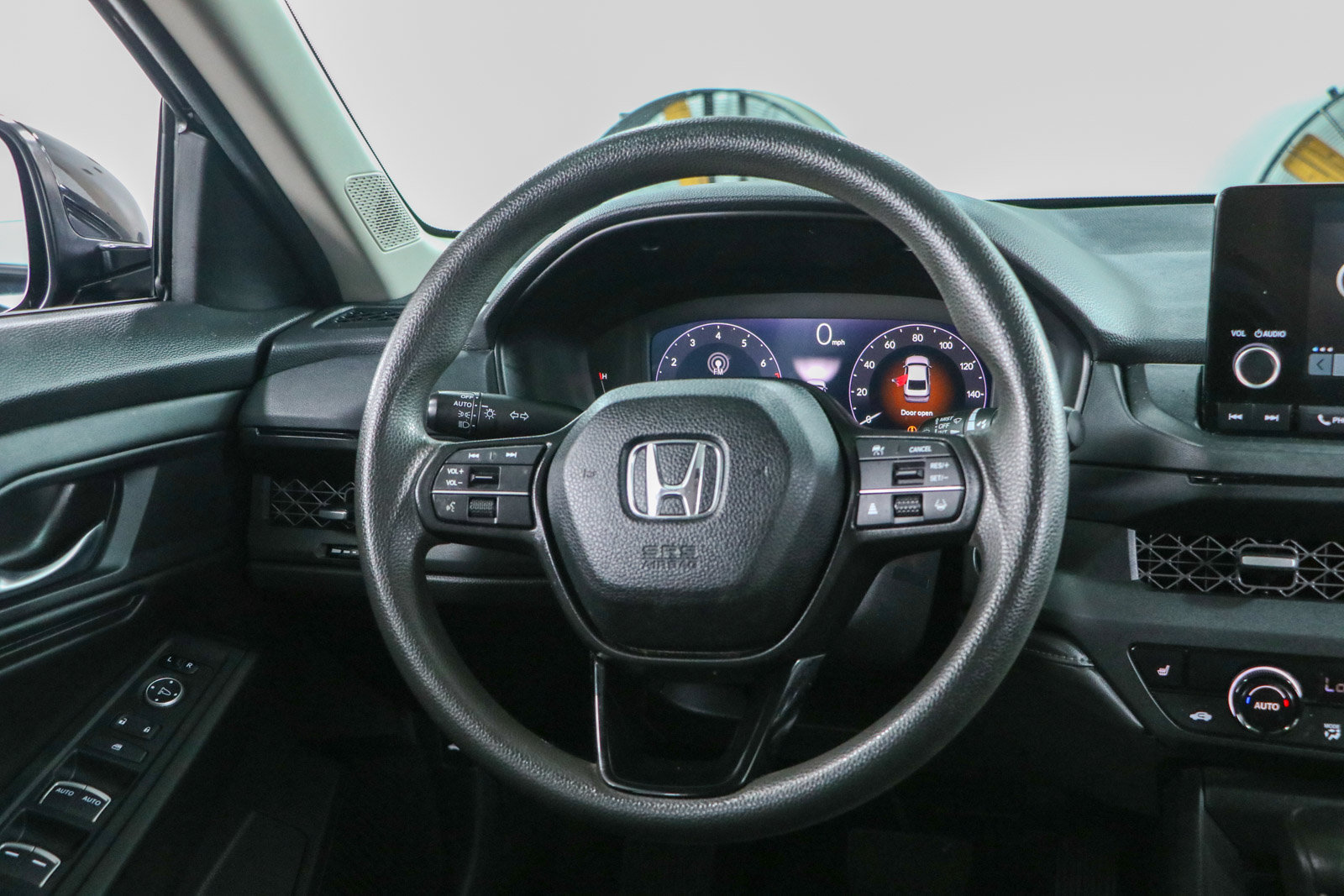 Used 2025 Honda Accord SE image 12