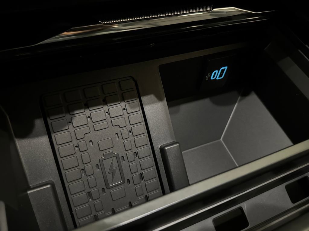 New 2026 Ford F350 Lariat w/ Black Appearance Package image 34