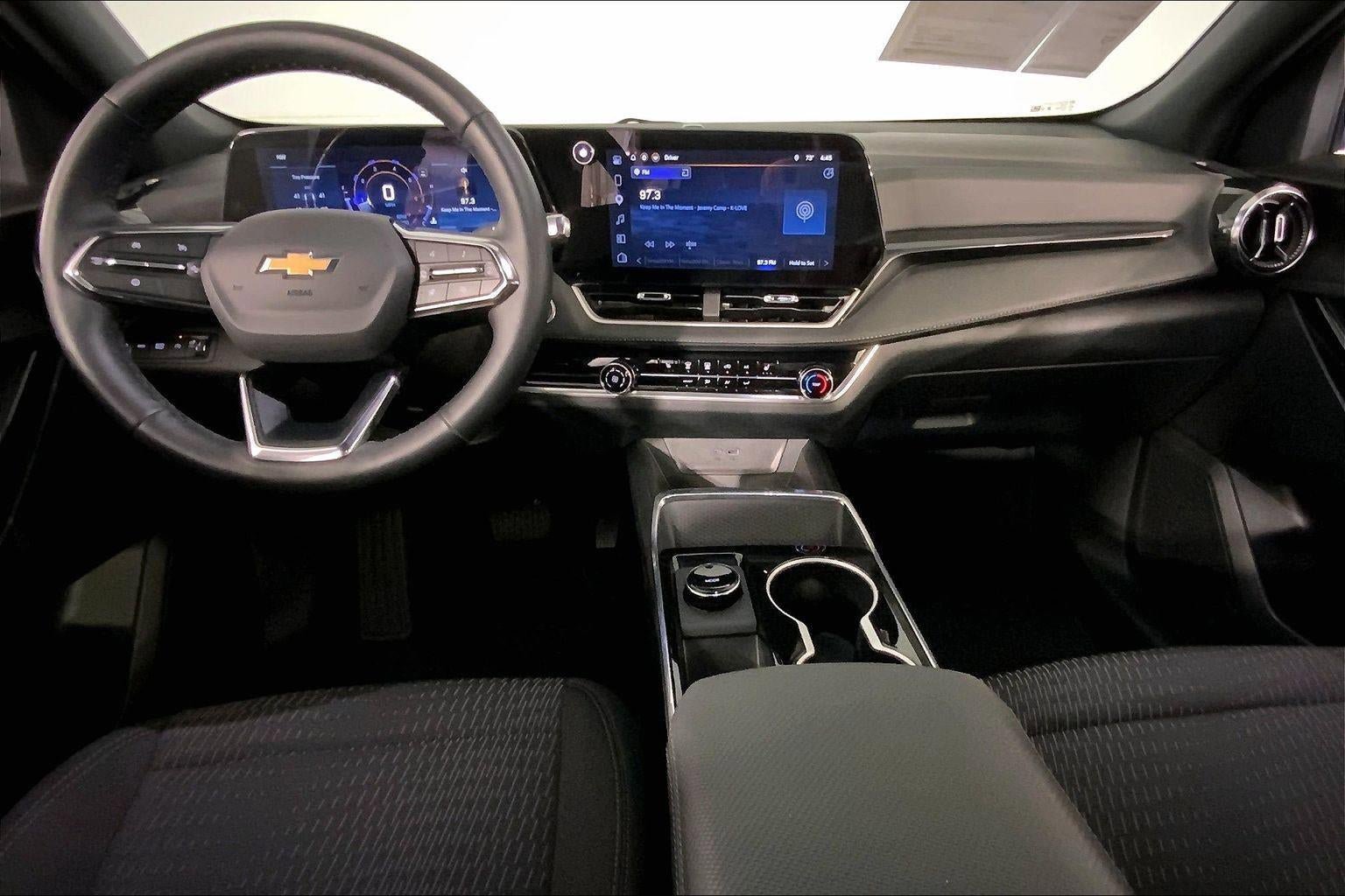 Used 2026 Chevrolet Equinox LT AWD/4WD image 15