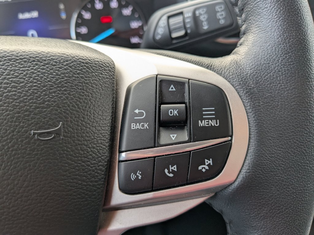 Used 2023 Ford Explorer XLT w/ Equipment Group 202A AWD/4WD image 32