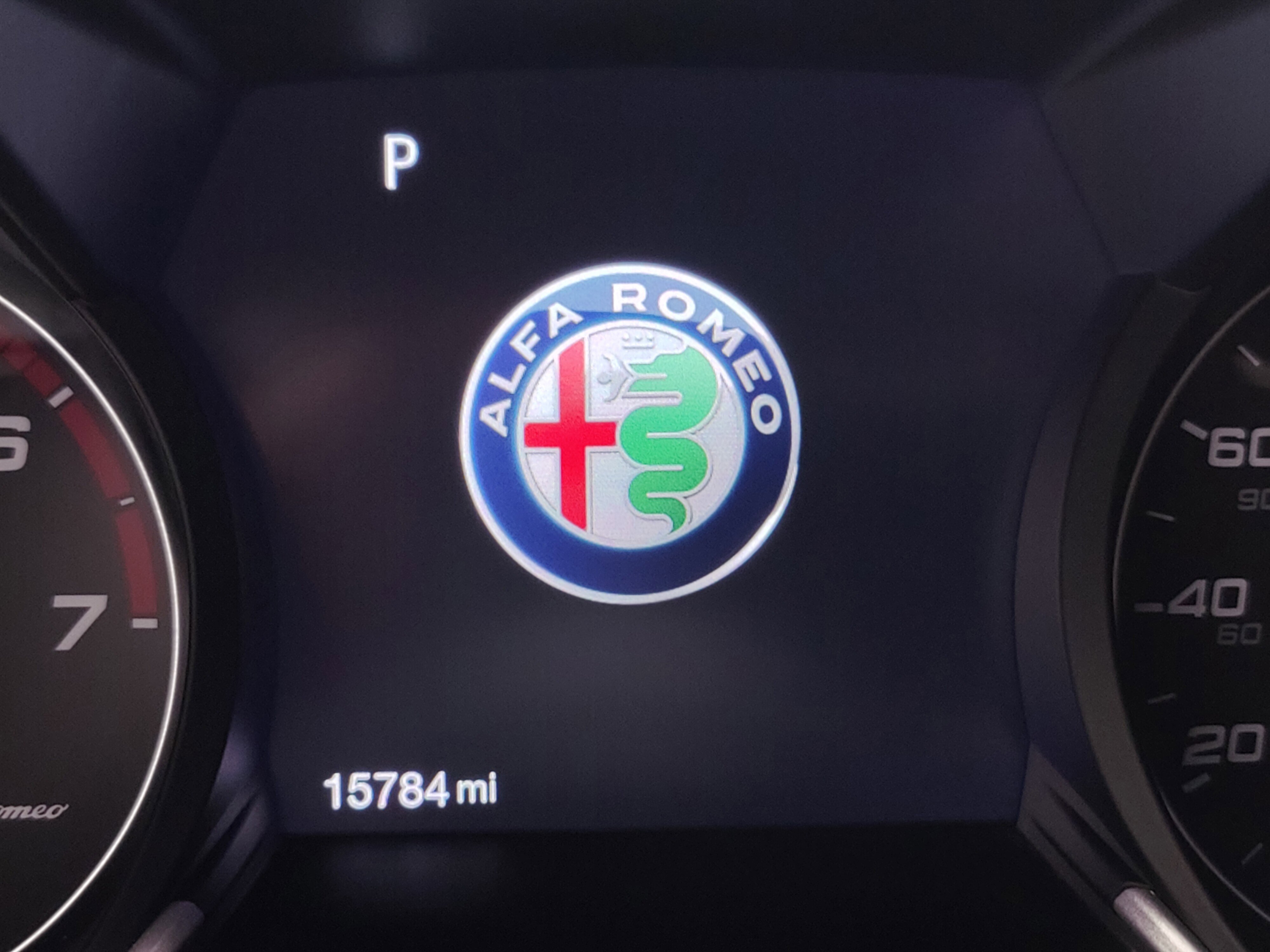 Certified 2022 Alfa Romeo Giulia Veloce image 31