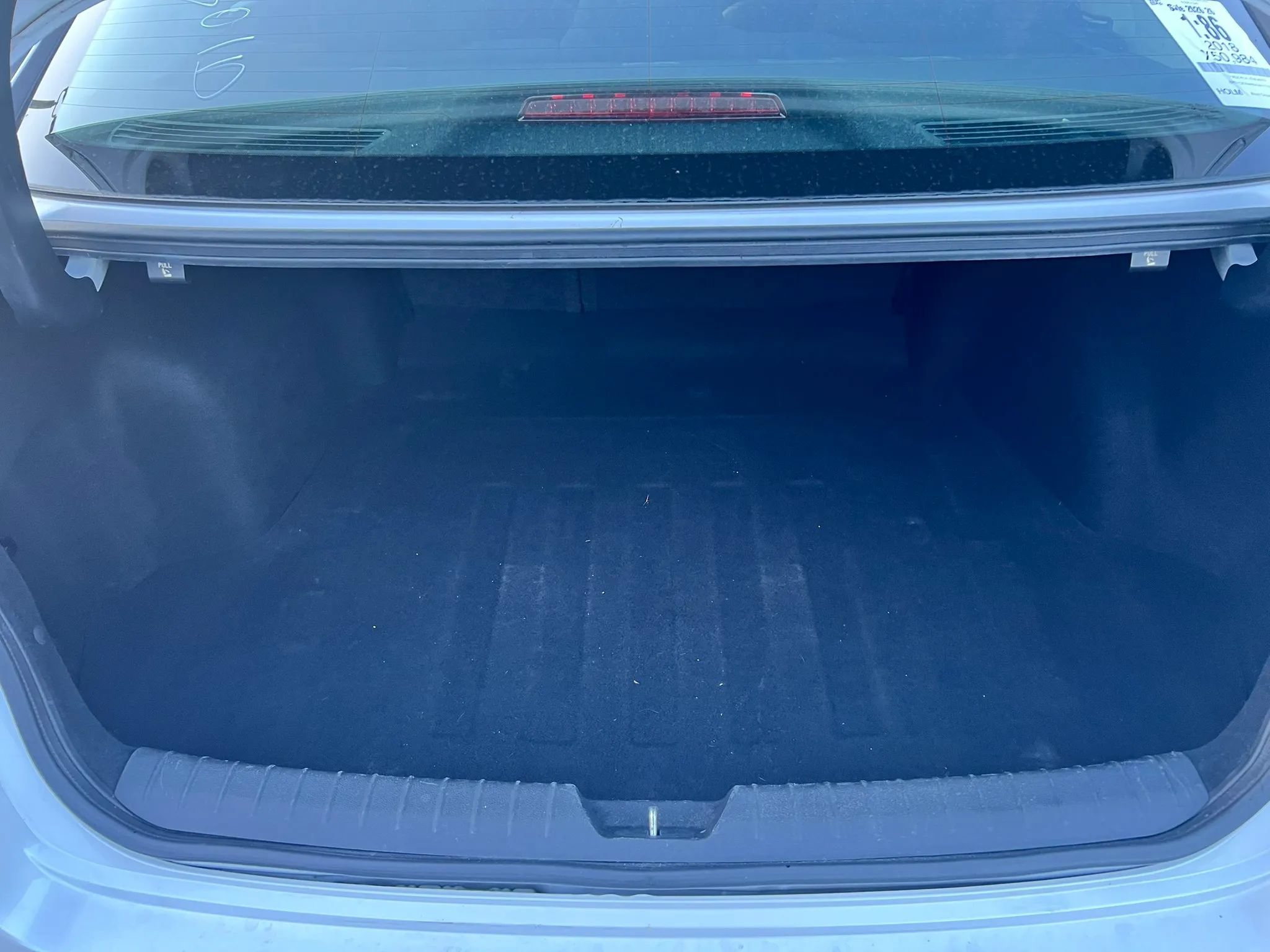 Used 2018 Kia Optima LX w/ 17" Alloy Wheels Package FWD image 4