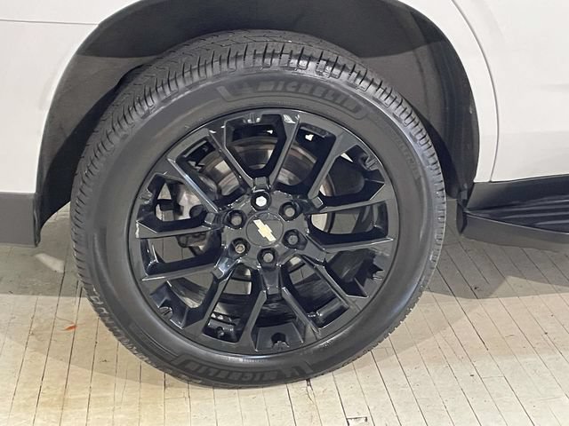 Used 2022 Chevrolet Tahoe LT w/ LT Signature Package AWD/4WD image 13