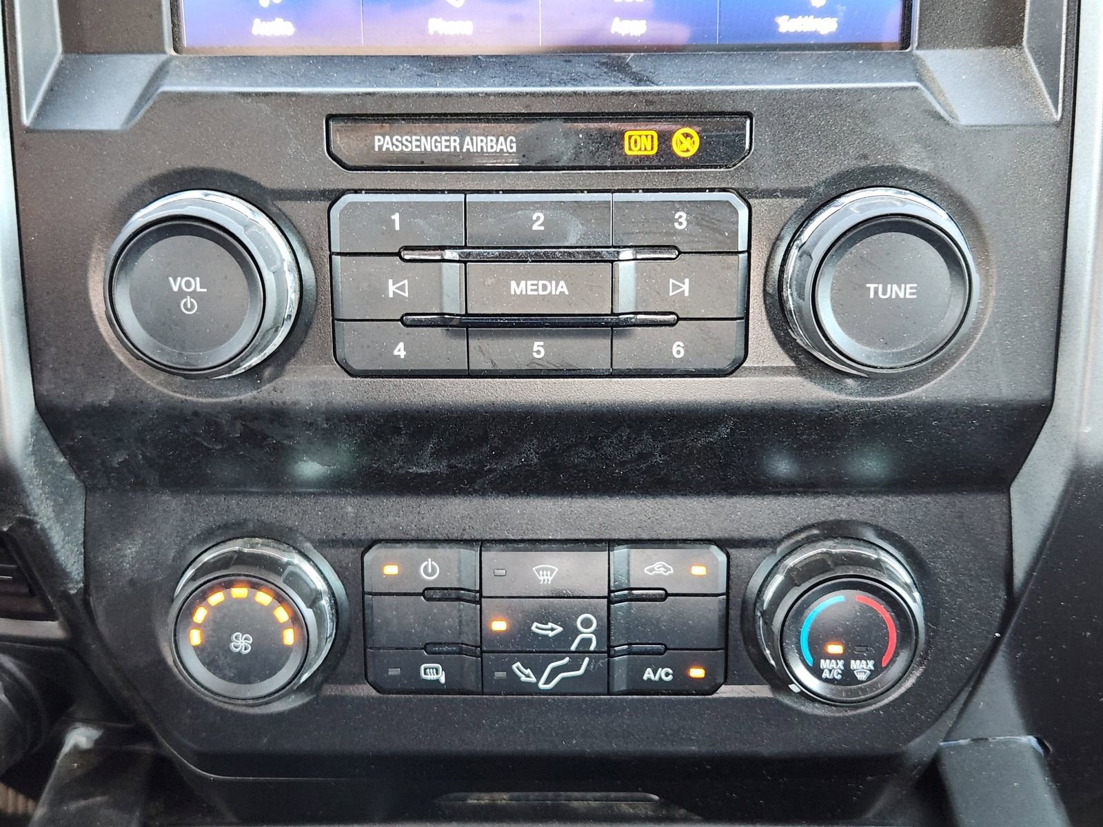 Used 2022 Ford F450 XLT w/ FX4 Off-Road Package AWD/4WD image 23