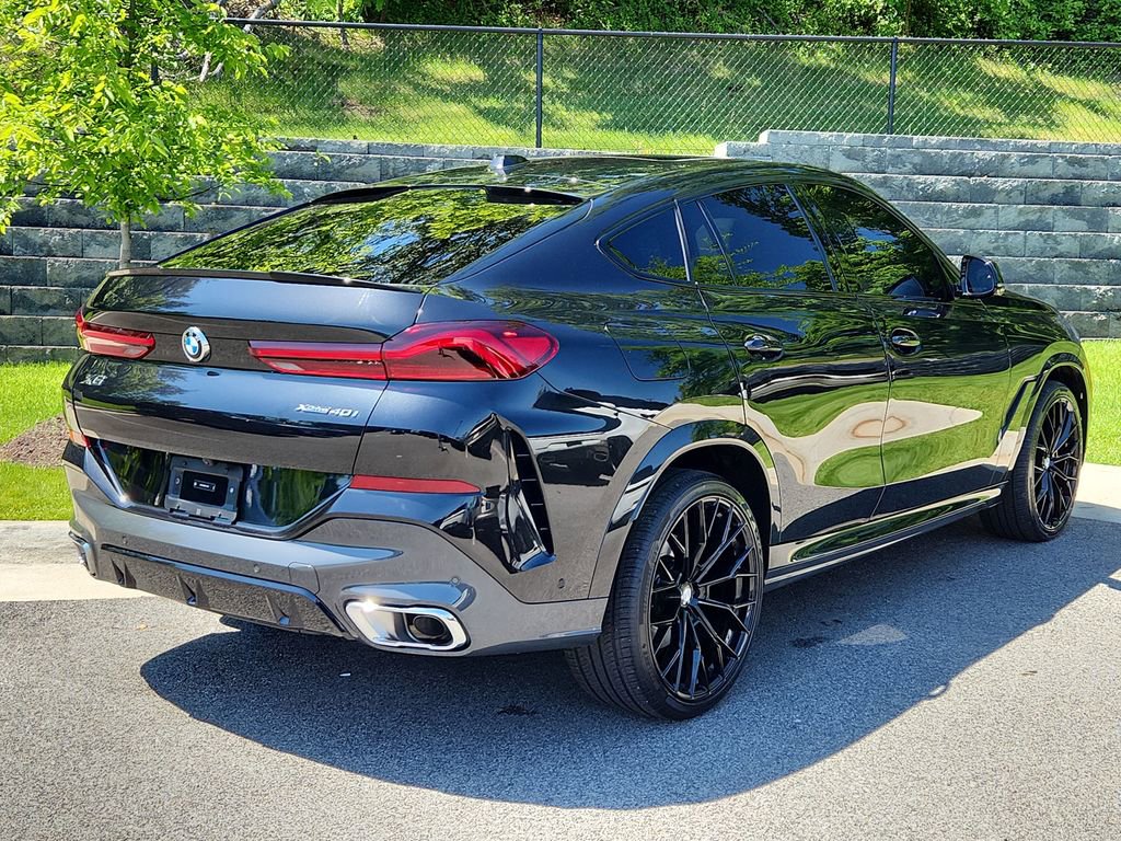 Used 2025 BMW X6 xDrive40i w/ Parking Assistance Package AWD/4WD image 2