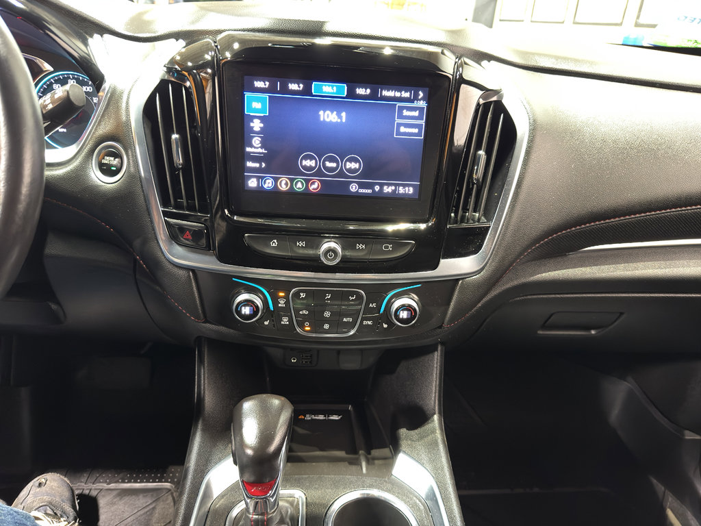 Used 2022 Chevrolet Traverse RS w/ LPO, Floor Liner Package image 31