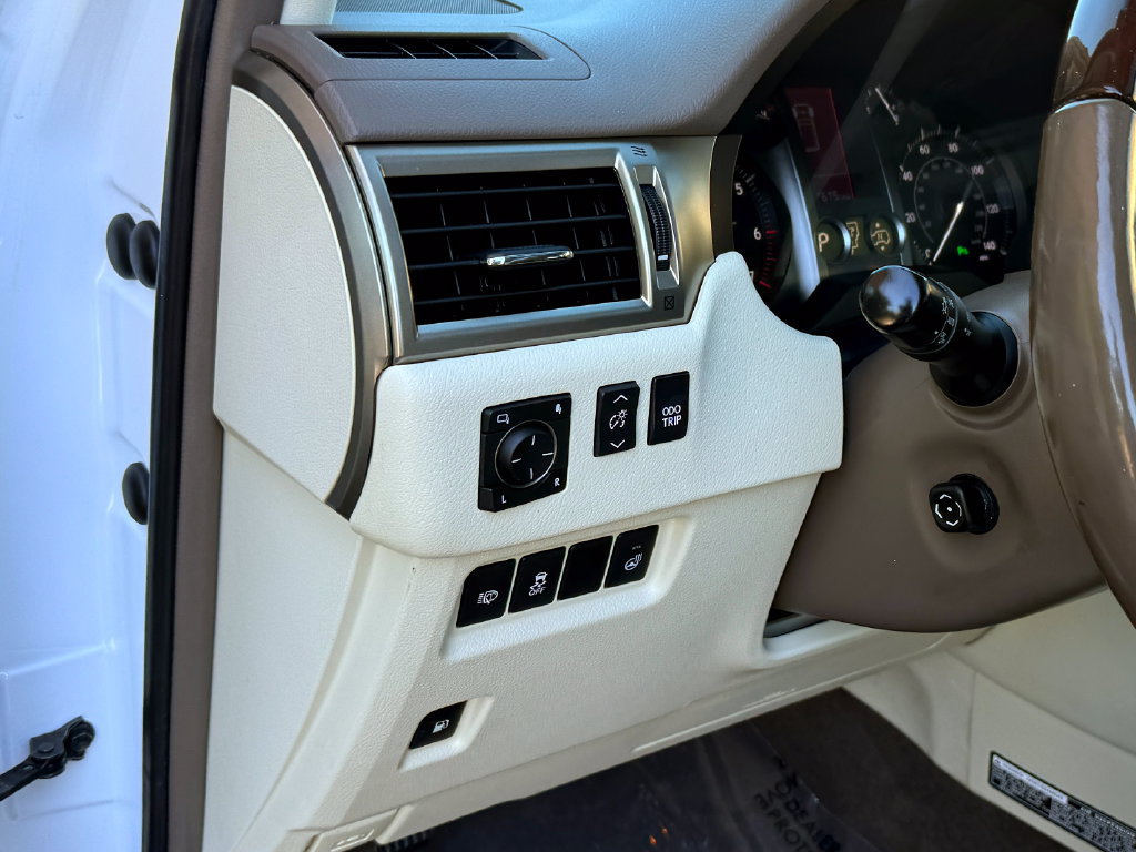 Used 2018 Lexus GX 460 Luxury AWD/4WD image 17