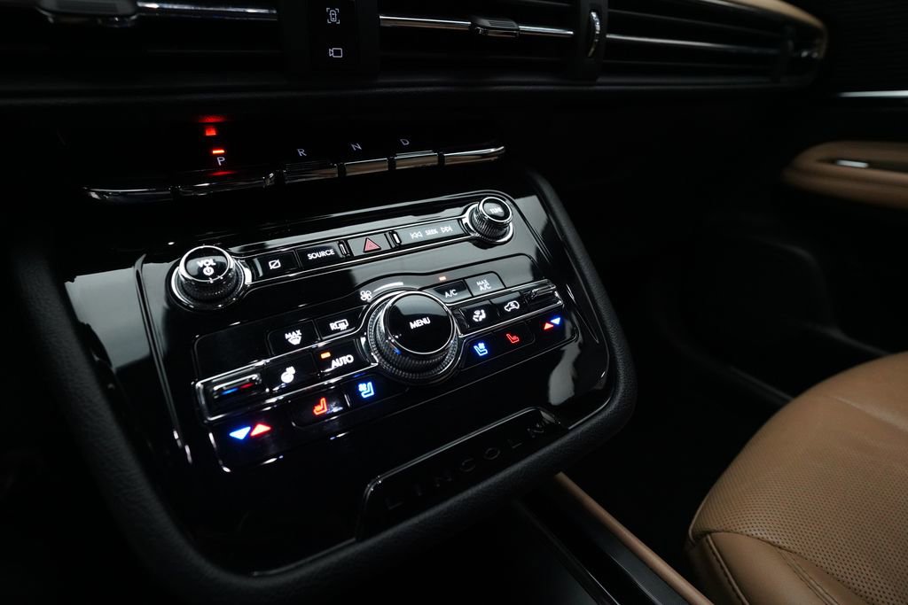 Used 2022 Lincoln Corsair Reserve w/ Elements Package image 21