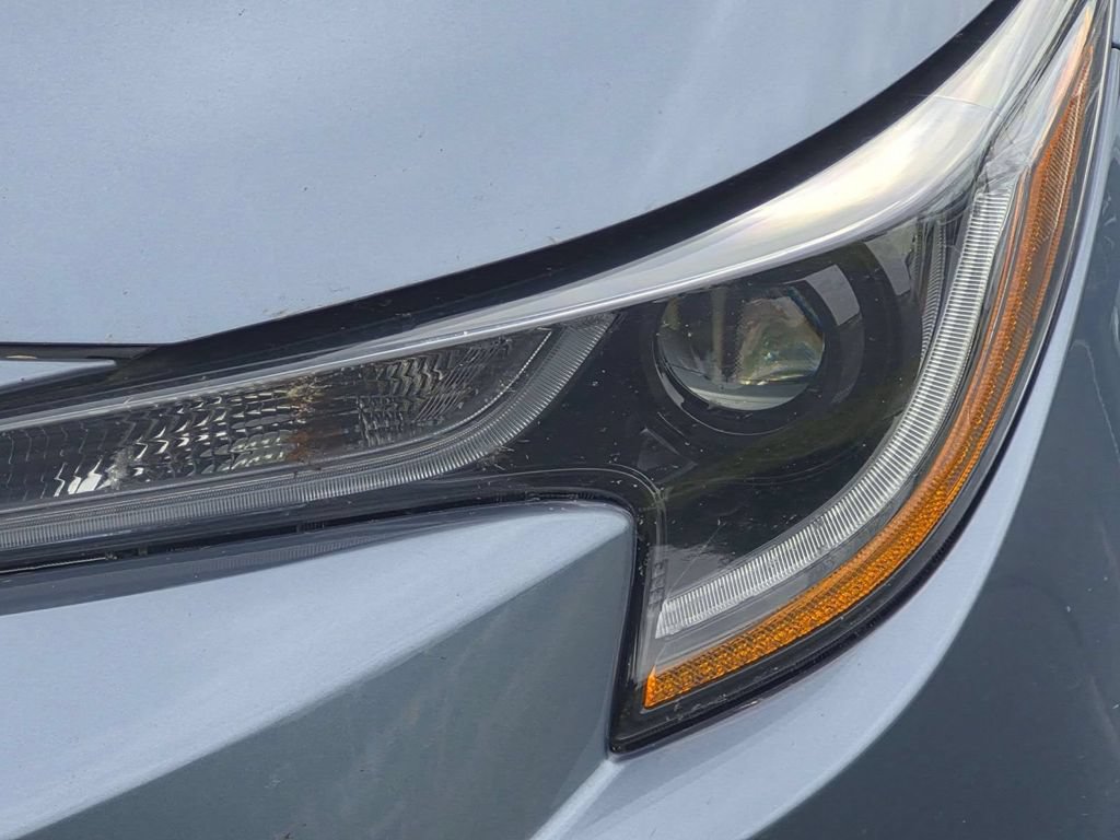 Used 2022 Toyota Corolla LE FWD image 9