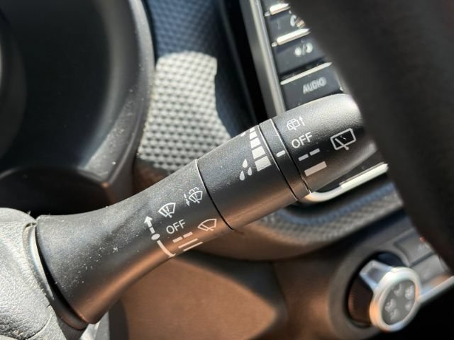 Used 2021 Nissan Kicks S FWD image 16