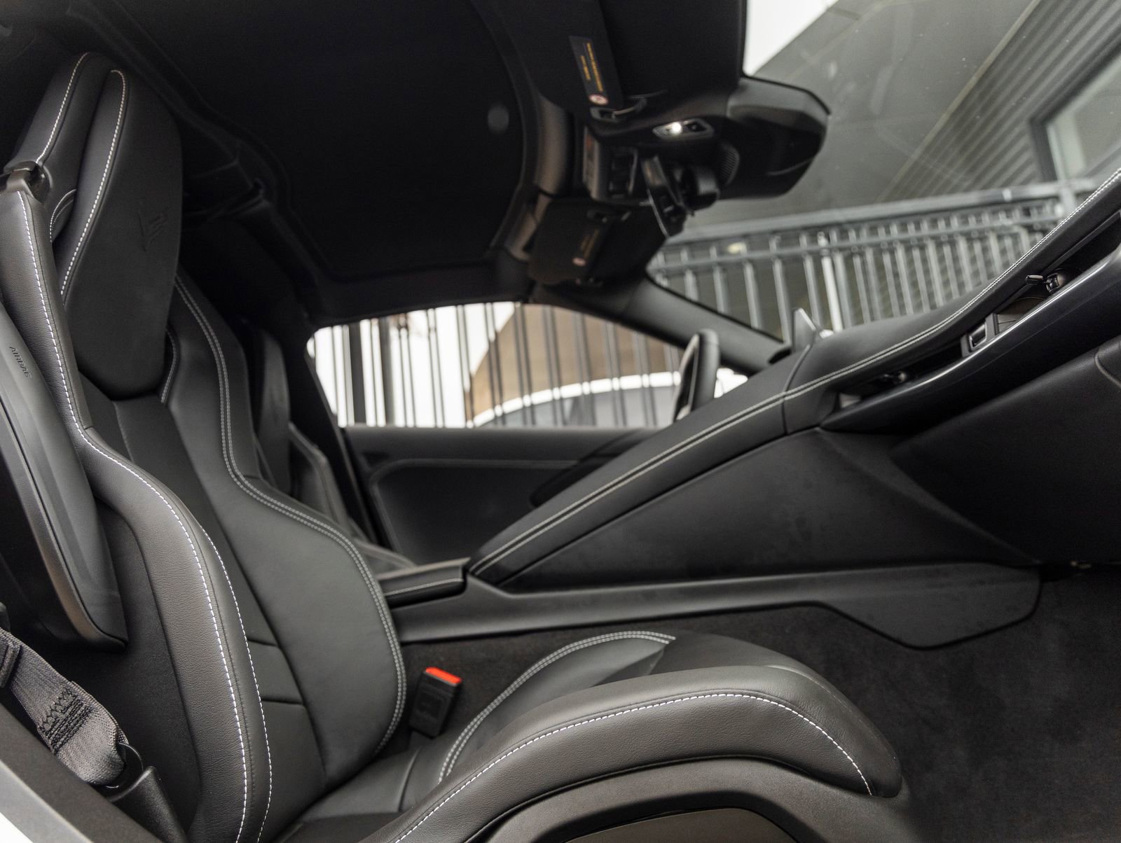 Used 2025 Chevrolet Corvette Stingray Coupe w/ Z51 Performance Package image 32