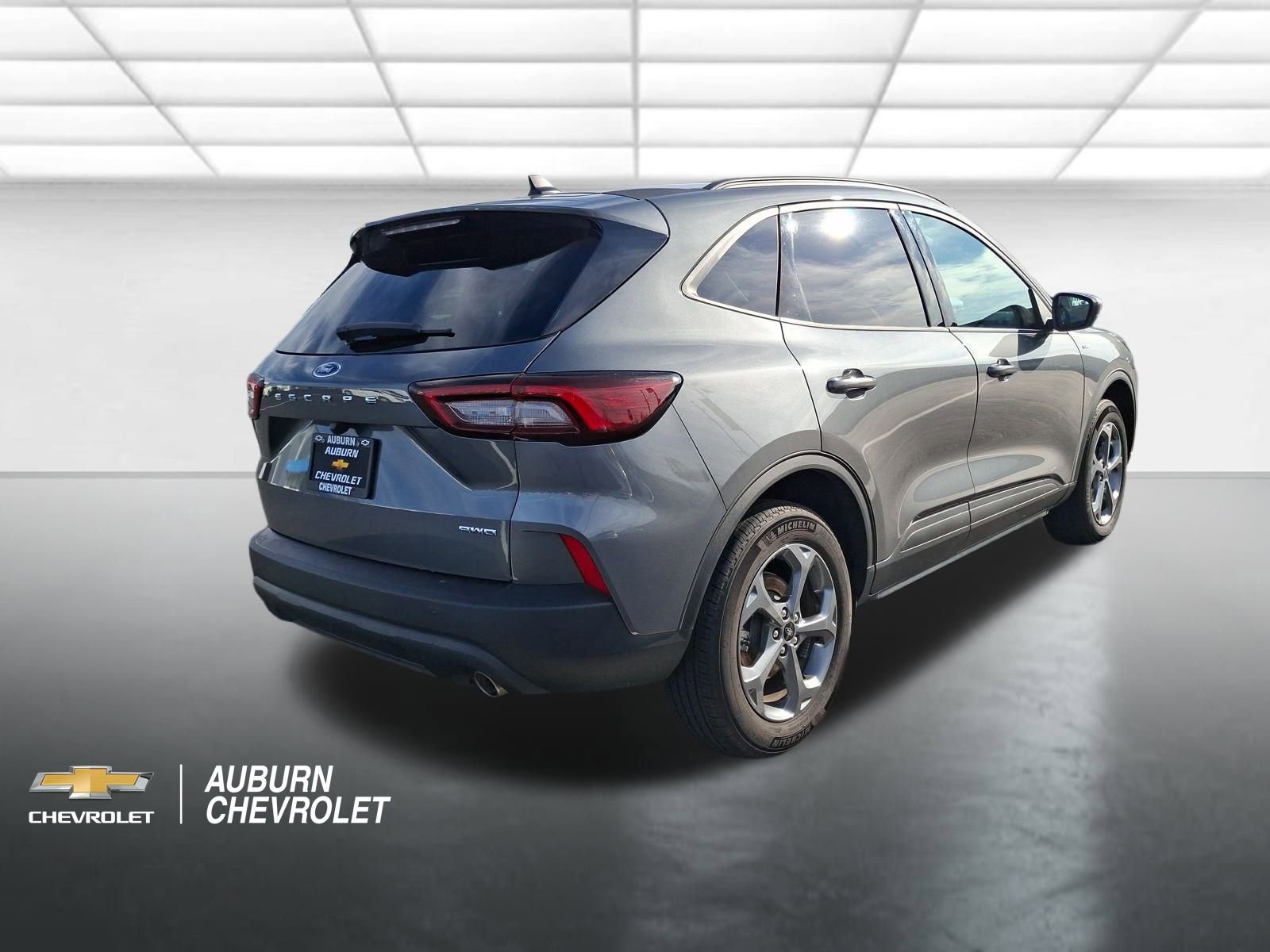 Used 2025 Ford Escape ST-Line AWD/4WD image 3