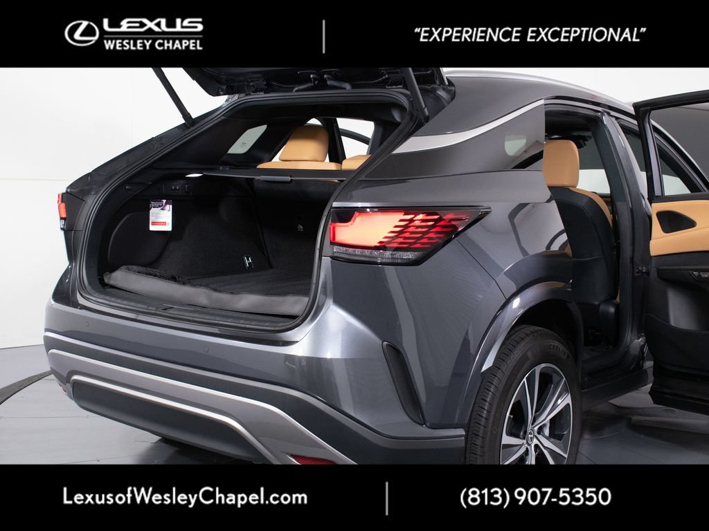 Used 2025 Lexus RX 350h w/ Accessory Package AWD/4WD image 12