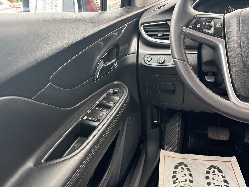 Used 2022 Buick Encore Preferred w/ Safety Package AWD/4WD image 22