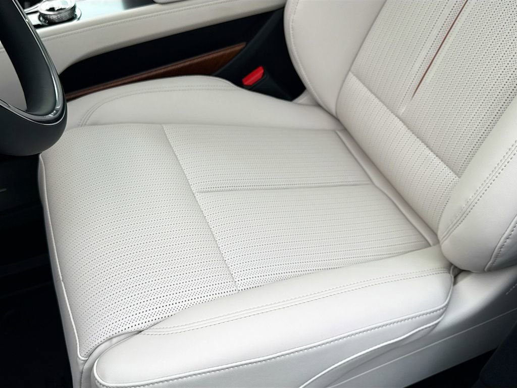 New 2026 Cadillac Vistiq Sport w/ LPO, Floor Liner Package image 20