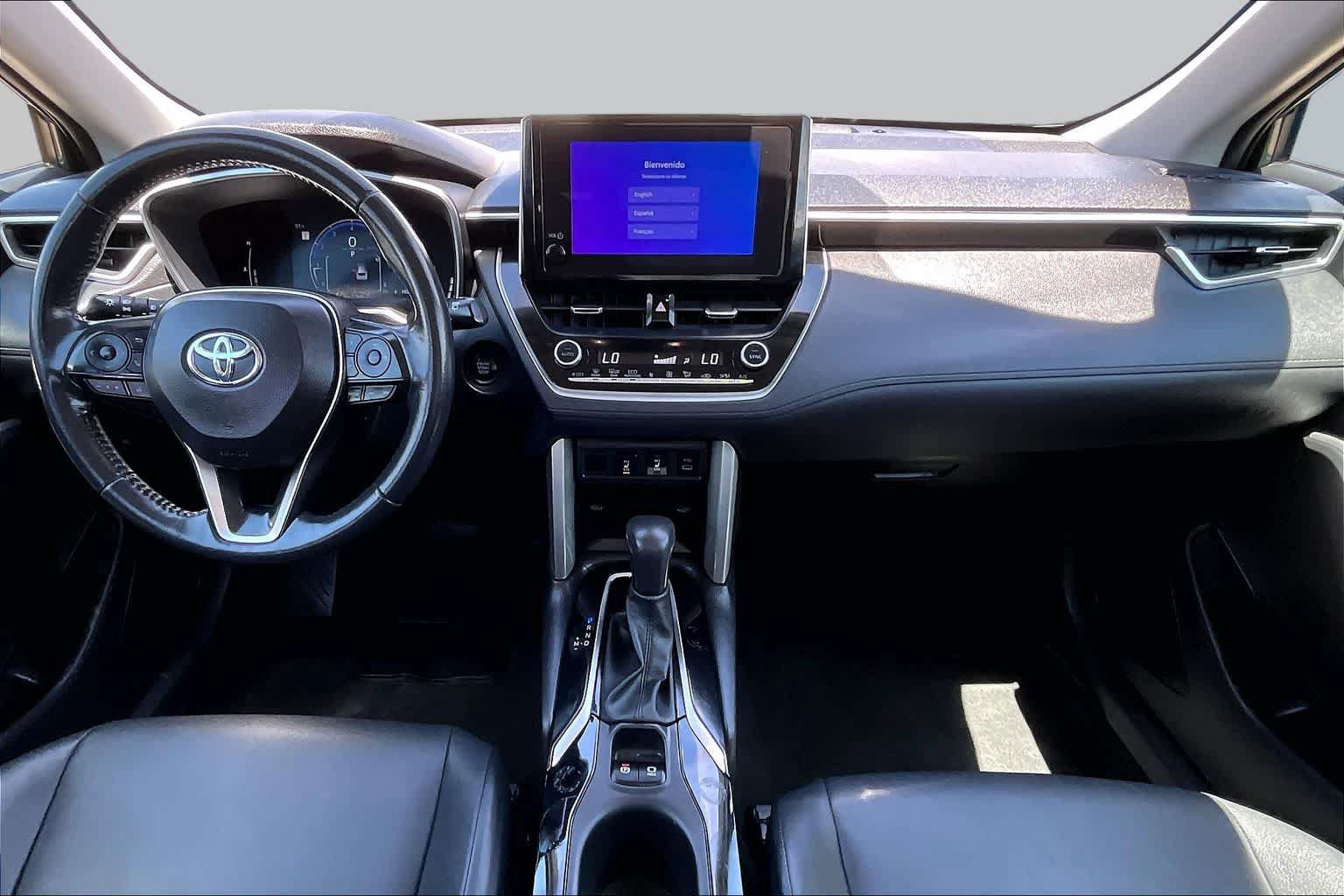 Used 2024 Toyota Corolla Cross XLE FWD image 15