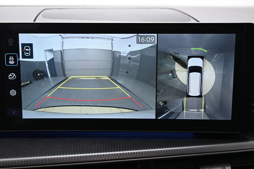 Used 2024 Hyundai Santa Fe Calligraphy FWD image 24