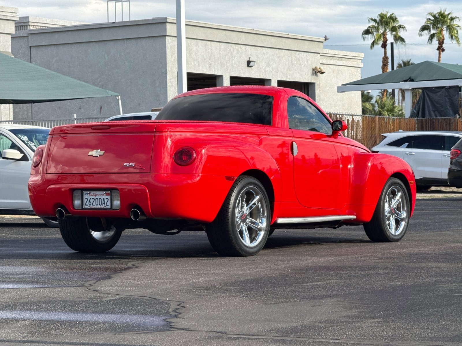 Used 2004 Chevrolet SSR w/ Preferred Equipment Group image 3