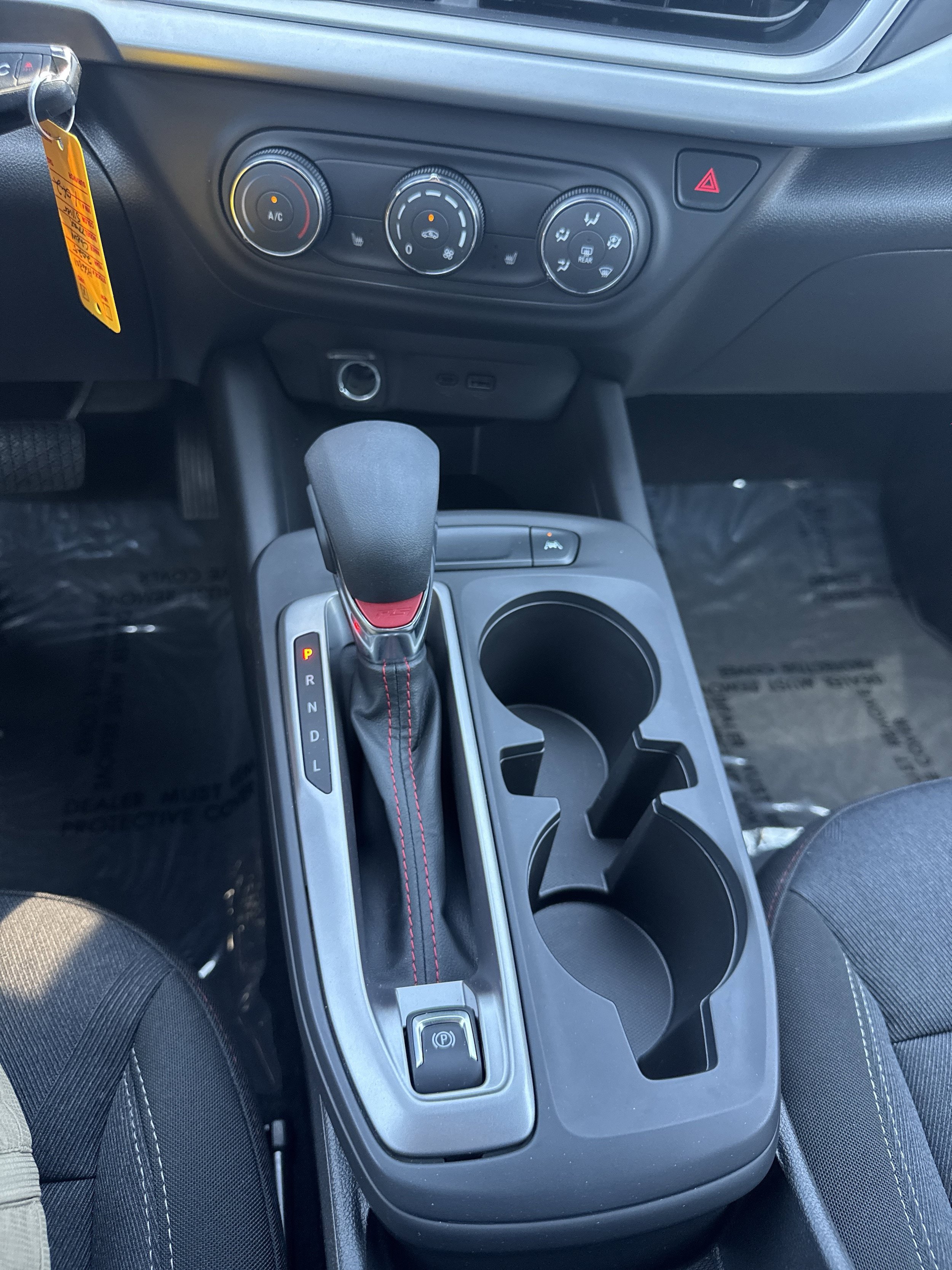 Used 2025 Chevrolet Trax RS w/ Driver Confidence Package FWD image 16