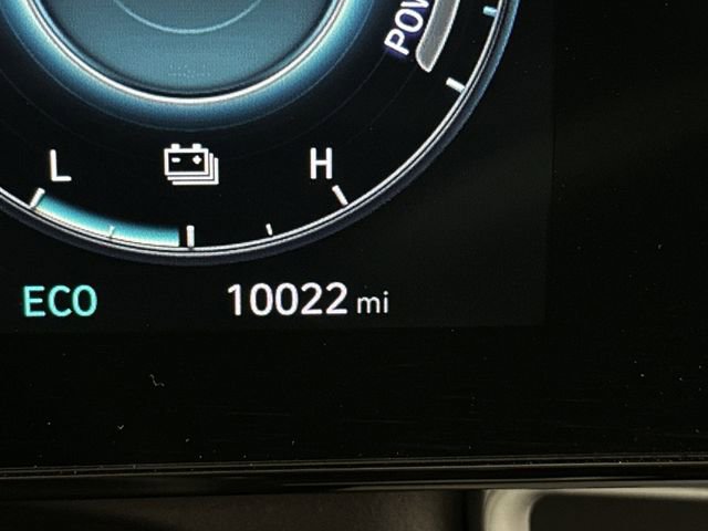 Used 2024 Hyundai Elantra Limited image 6