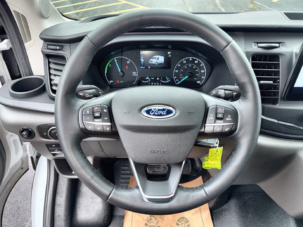 Used 2023 Ford E-Transit Medium Roof RWD image 11