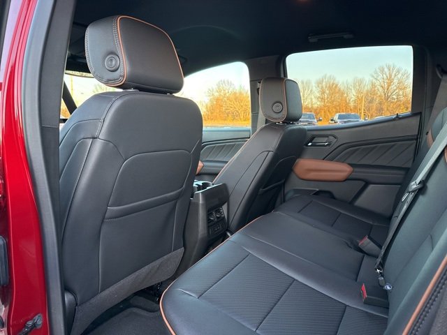 Used 2026 GMC Canyon AT4 w/ AT4 Premium Package image 10
