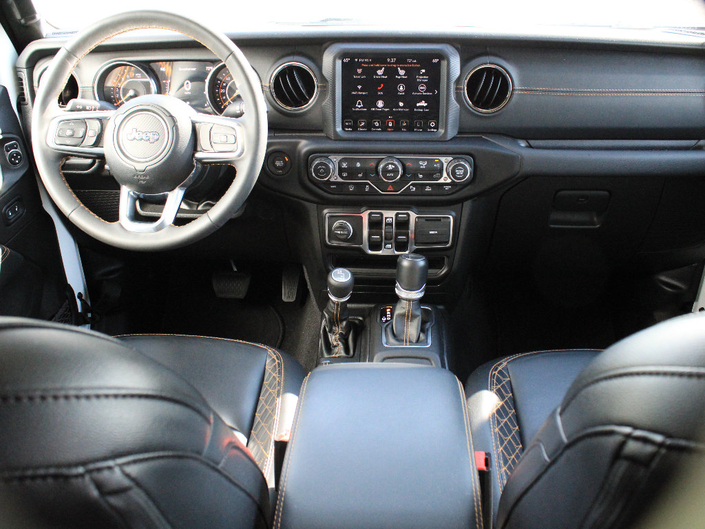 Used 2023 Jeep Gladiator Overland AWD/4WD image 19