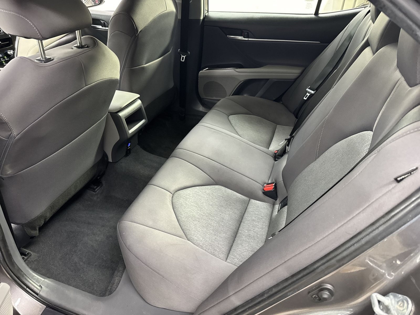 Used 2024 Toyota Camry LE FWD image 35