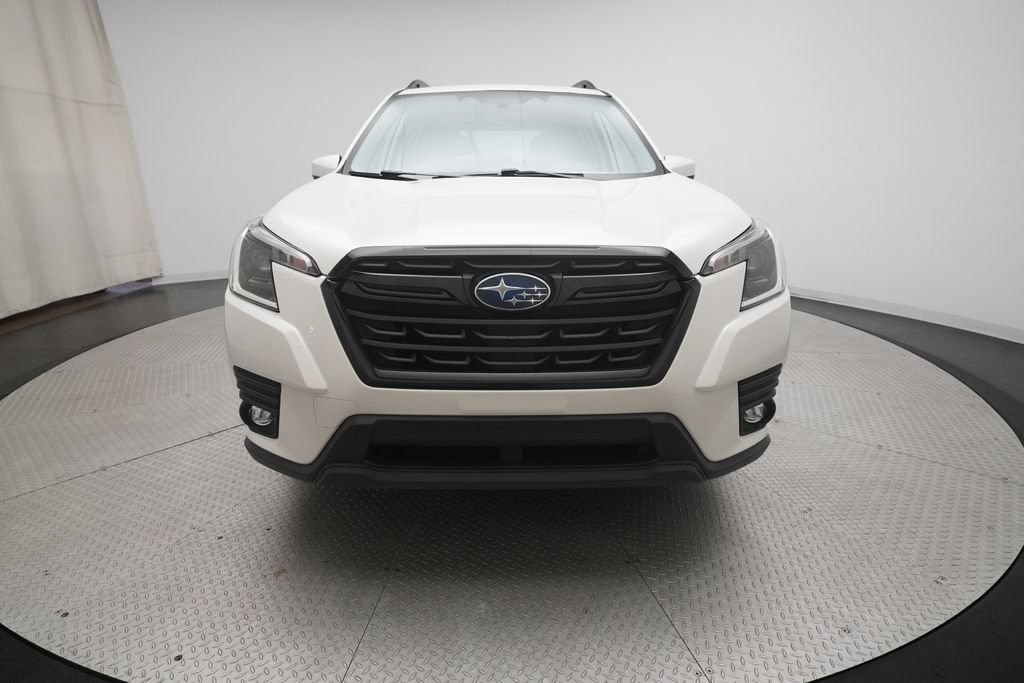 Used 2024 Subaru Forester Premium AWD/4WD image 11