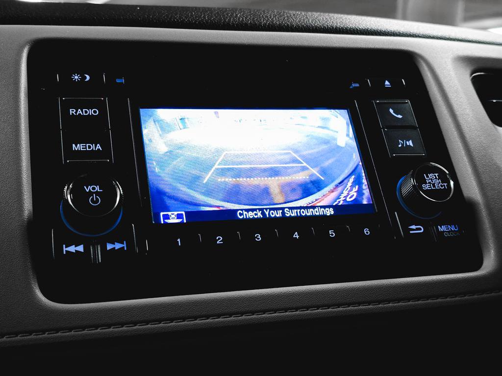 Certified 2021 Honda HR-V LX image 28