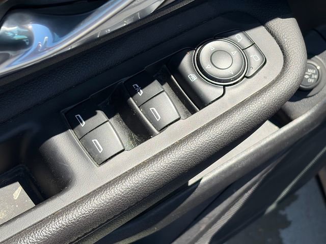 Used 2020 GMC Terrain SLE w/ Driver Convenience Package image 18