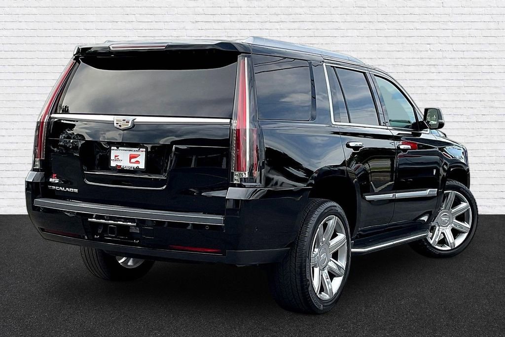 Used 2019 Cadillac Escalade Luxury RWD image 6