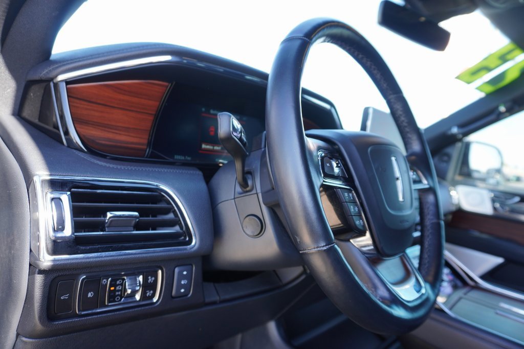 Used 2023 Lincoln Navigator L Reserve image 12