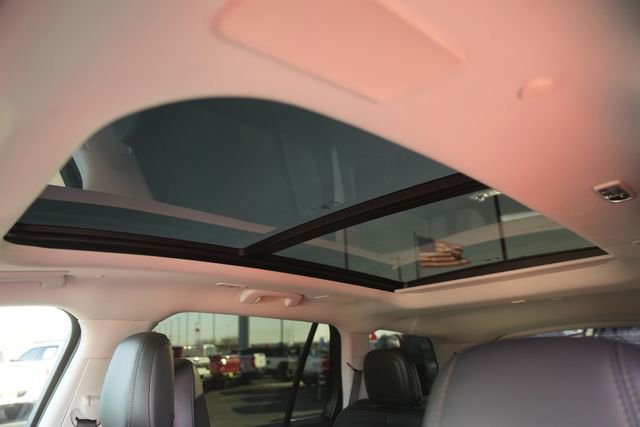 Used 2025 Lincoln Aviator Reserve w/ Equipment Group 201A image 11