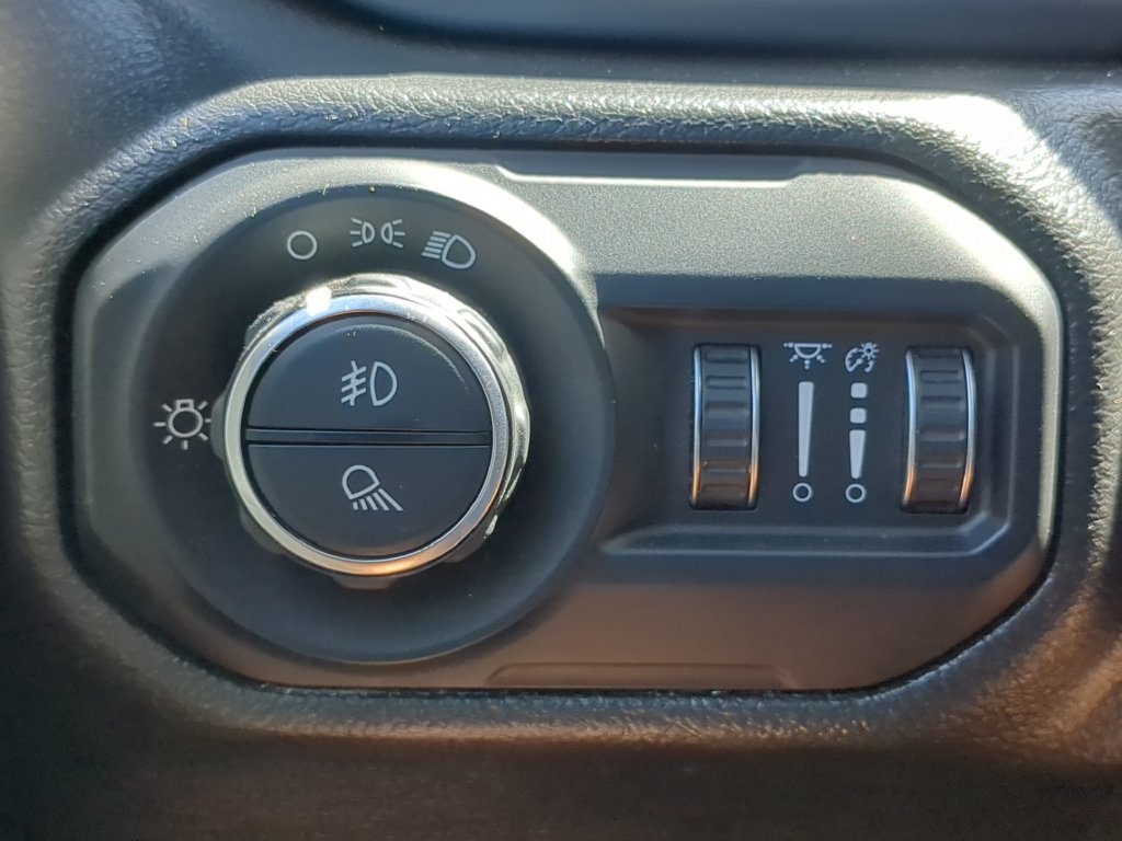 Used 2022 Jeep Gladiator Sport AWD/4WD image 26