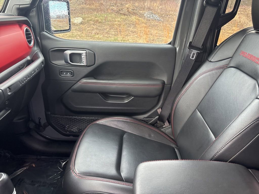 Used 2021 Jeep Wrangler Unlimited Rubicon w/ LED Lighting Group AWD/4WD image 16