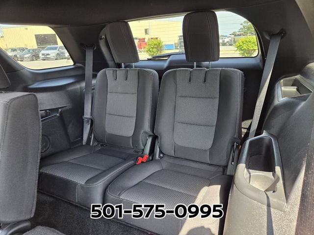 Used 2017 Ford Explorer XLT w/ Equipment Group 201A AWD/4WD image 13