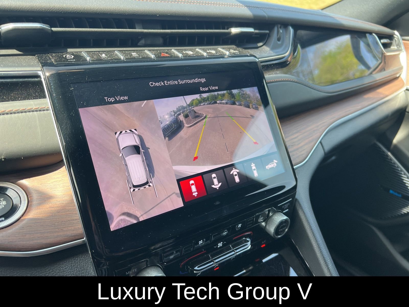 Used 2023 Jeep Grand Cherokee Summit w/ Adv Protech Group IV image 8