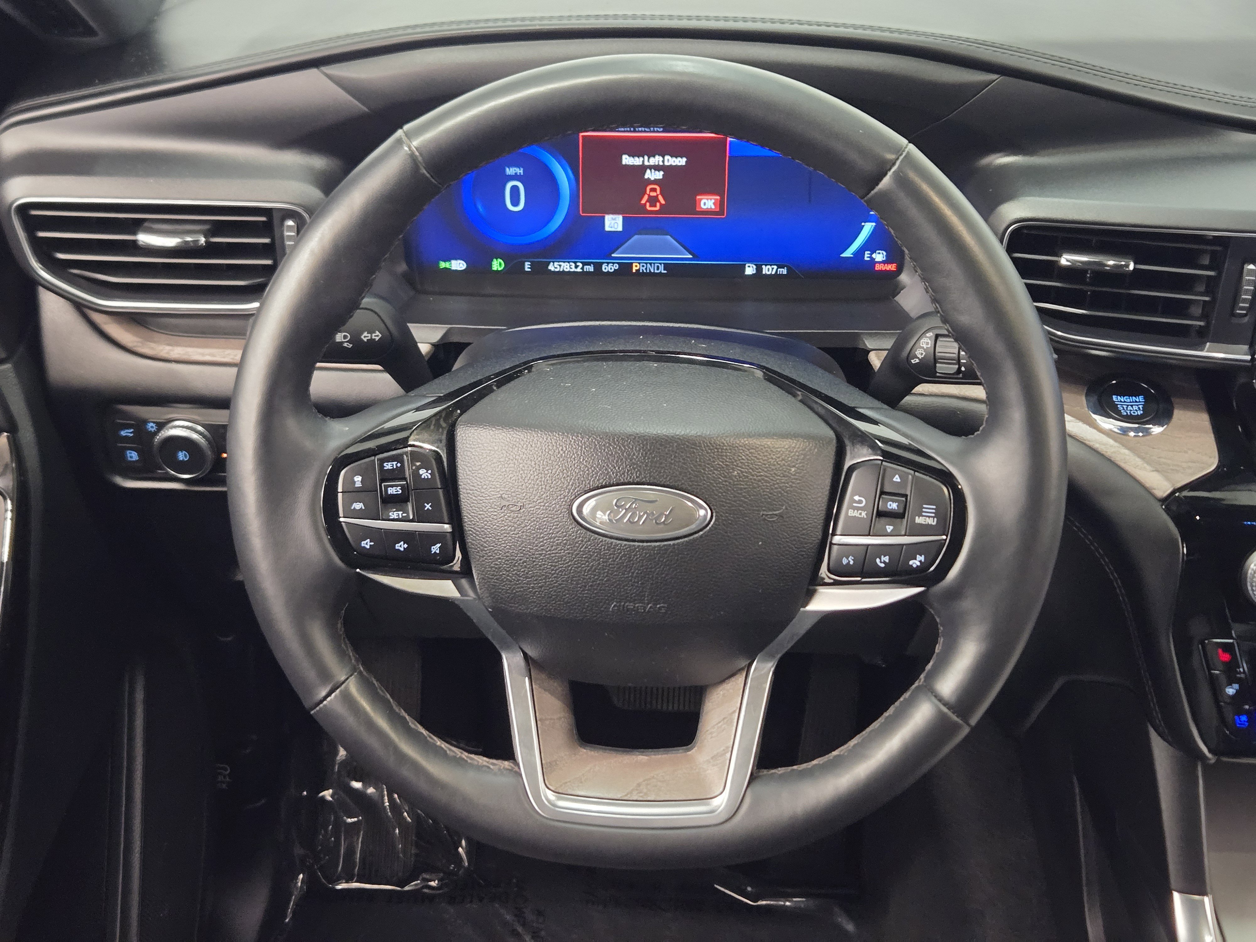 Used 2023 Ford Explorer Platinum AWD/4WD image 24