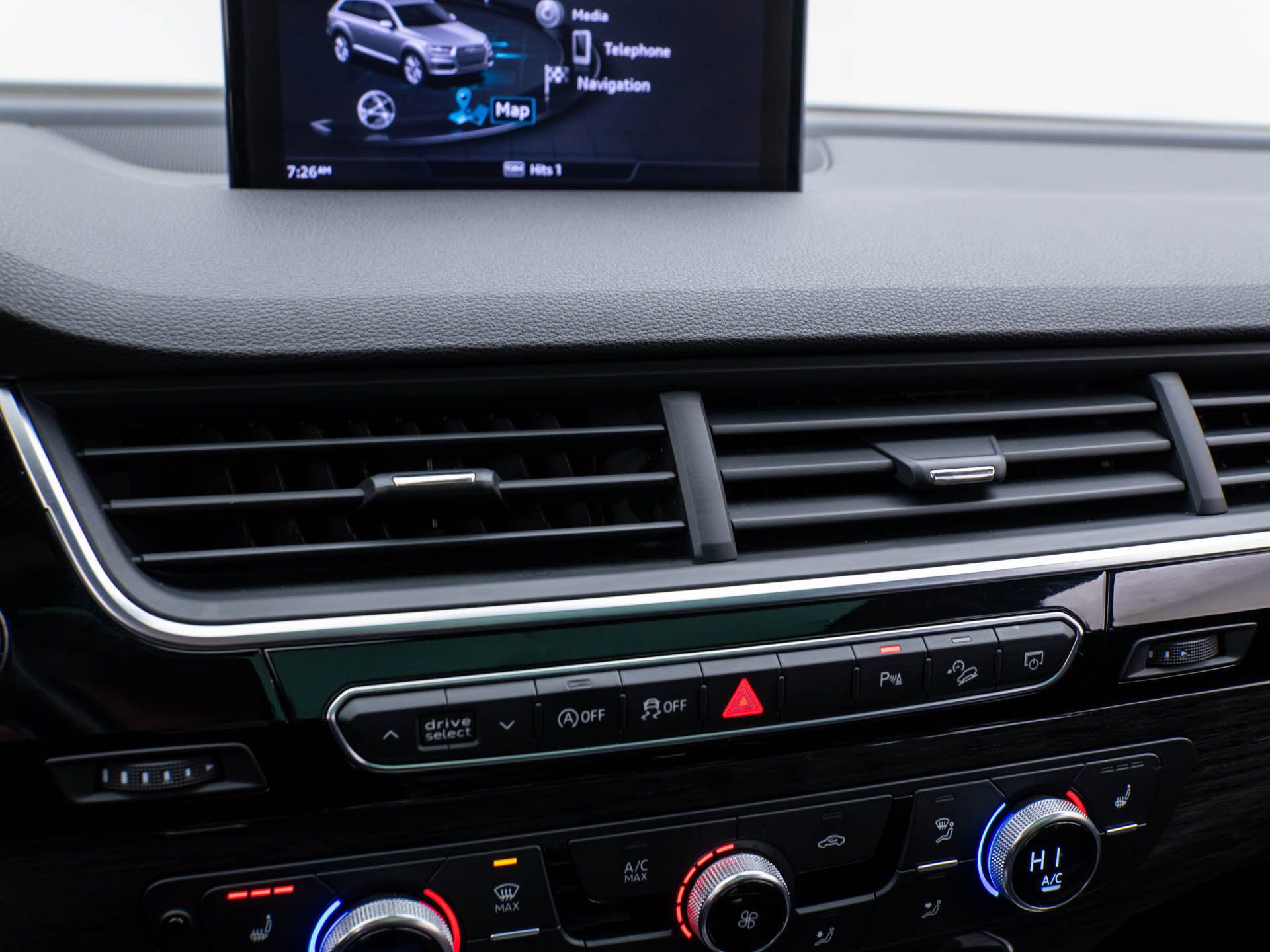 Used 2018 Audi Q7 3.0T Premium Plus w/ Premium Plus Package image 26