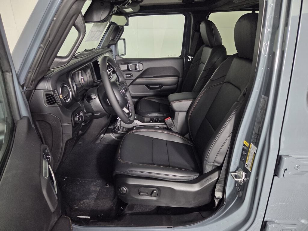 New 2026 Jeep Gladiator Sport AWD/4WD image 8
